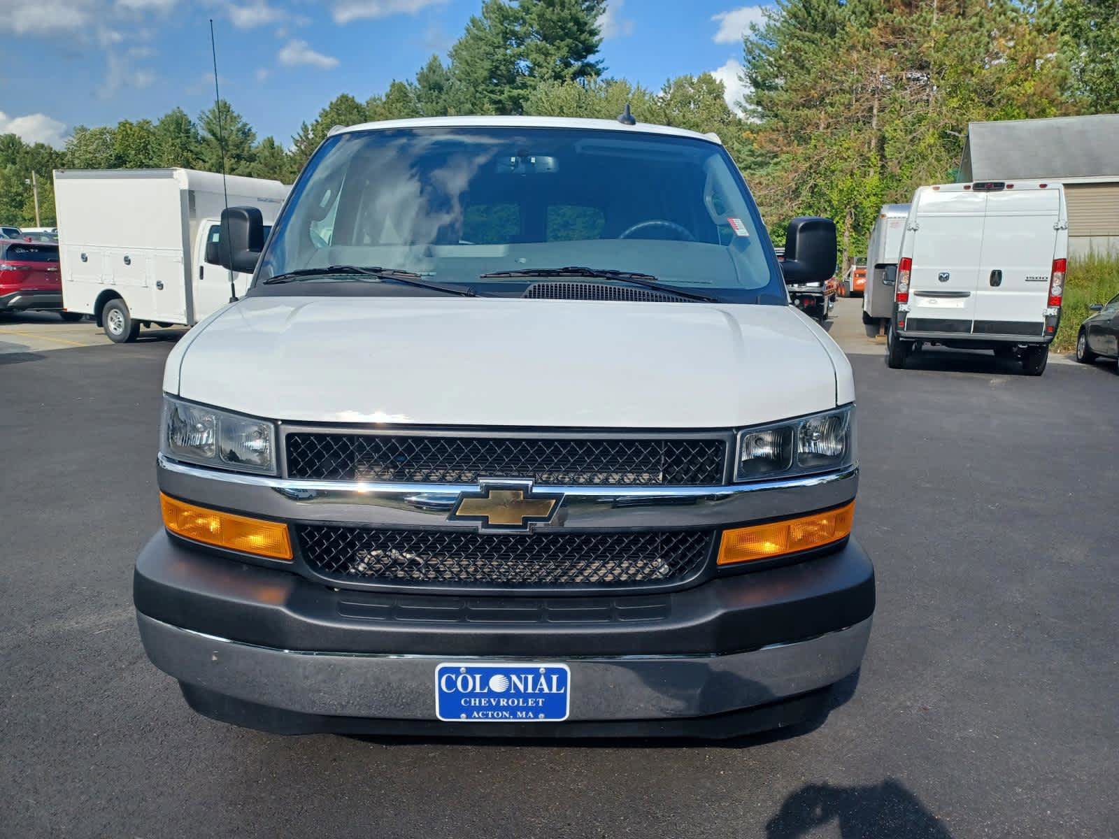 Used 2025 Chevrolet Express 3500 LS w/ Chrome Appearance Package RWD image 19