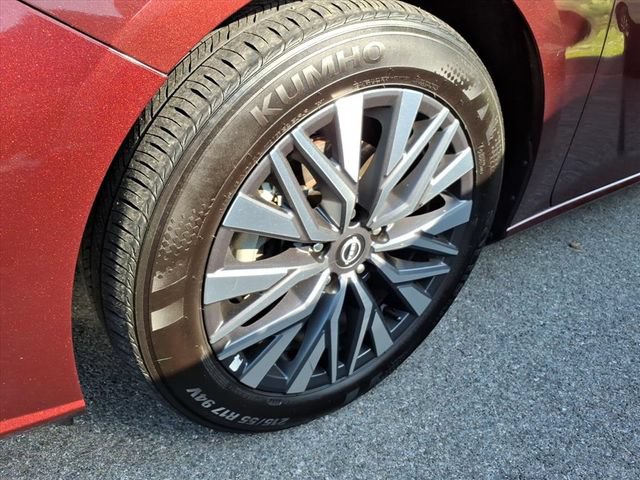 Used 2025 Nissan Altima 2.5 SV FWD image 4