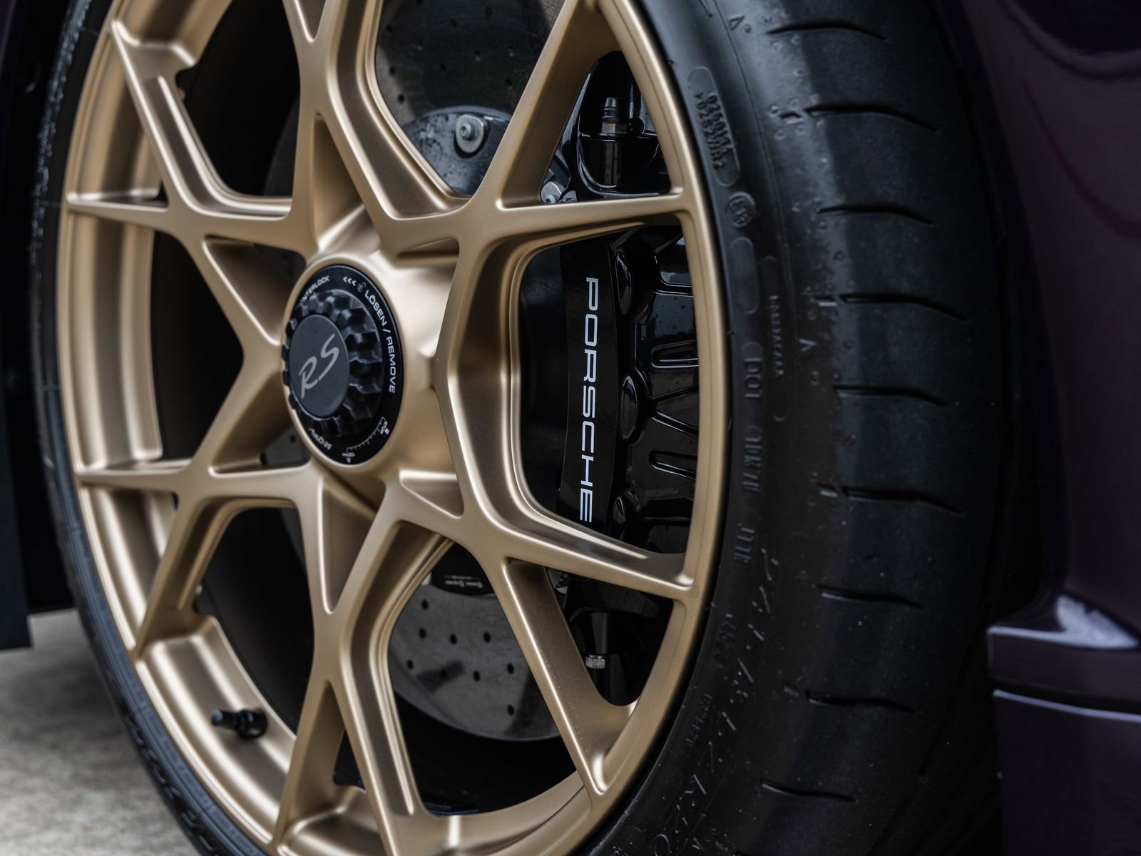 Certified 2025 Porsche 718 Cayman GT4 RS RWD image 25