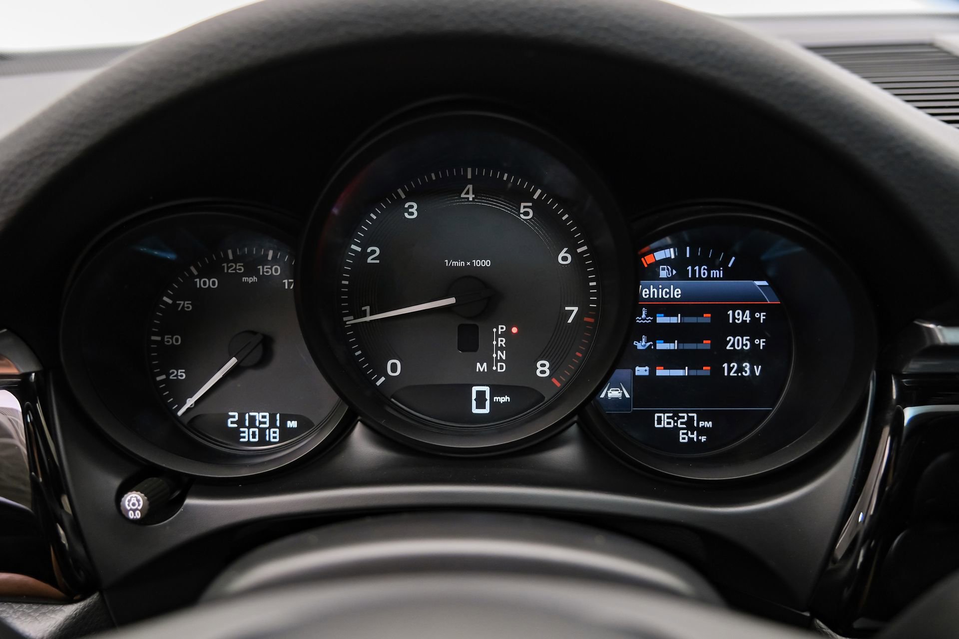 Used 2023 Porsche Macan AWD/4WD image 22