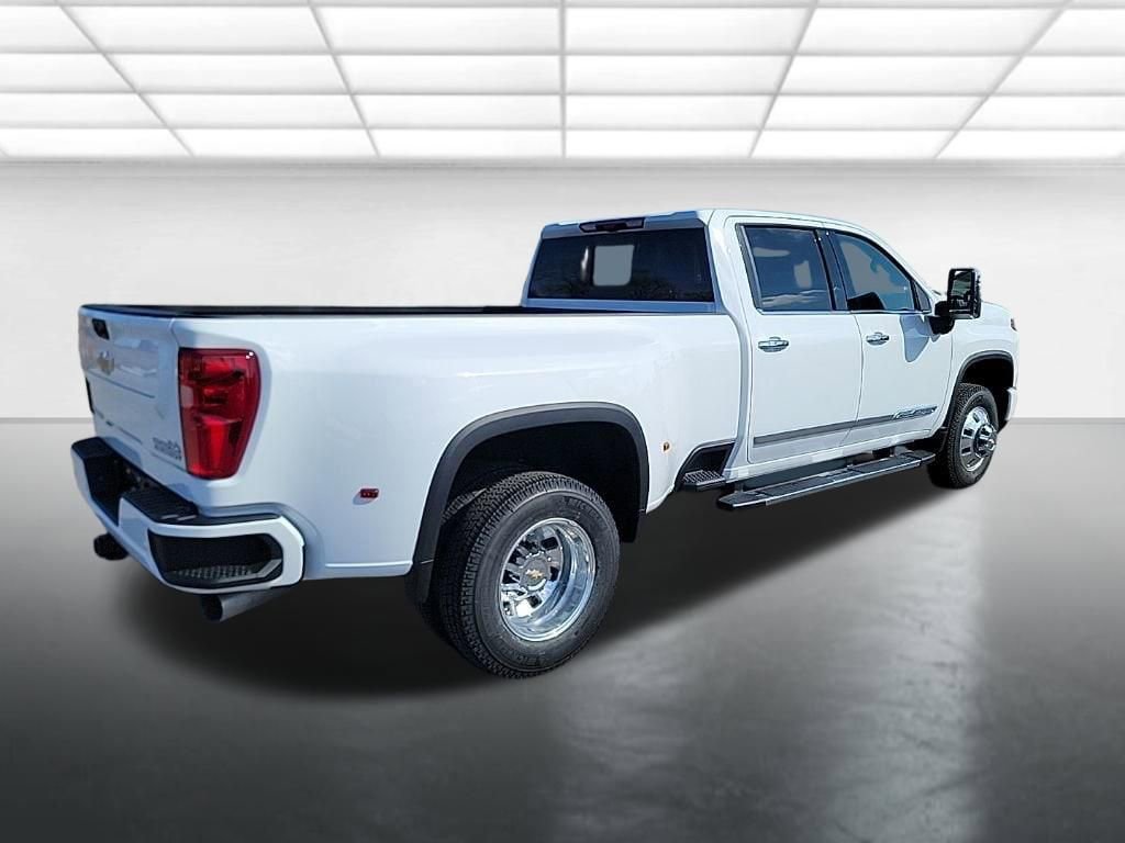 New 2026 Chevrolet Silverado 3500 High Country w/ High Country Premium Package image 7