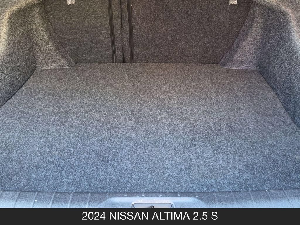Used 2024 Nissan Altima 2.5 S FWD image 23