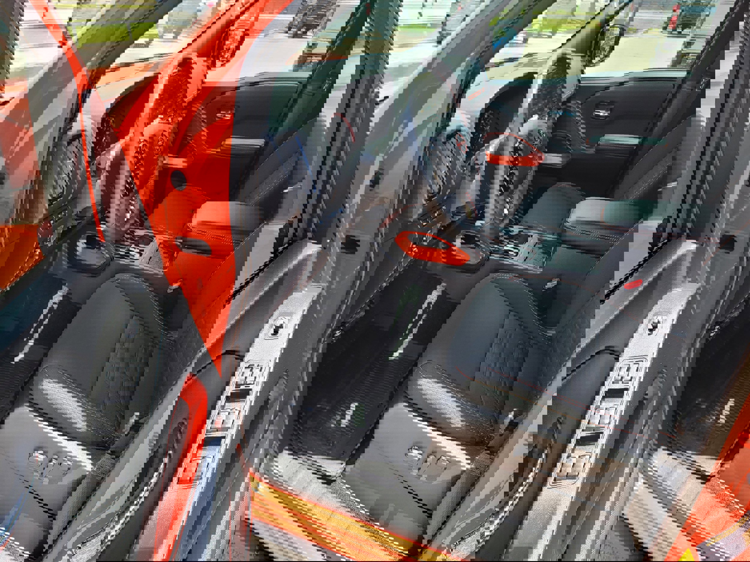 Used 2025 Nissan Frontier PRO-4X w/ Pro Convenience Package image 16