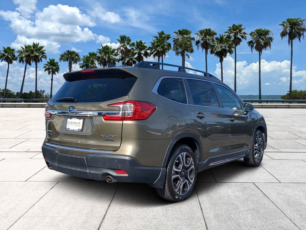 Used 2023 Subaru Ascent Limited image 4