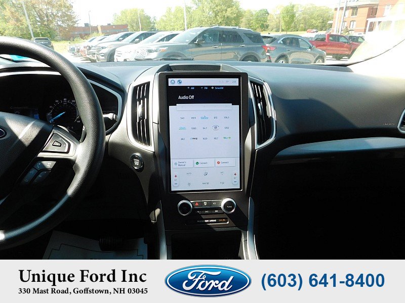 Used 2021 Ford Edge SE image 18