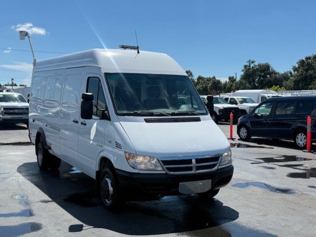 Used 2005 Dodge Sprinter 3500 w/ PWR Convenience Group image 4