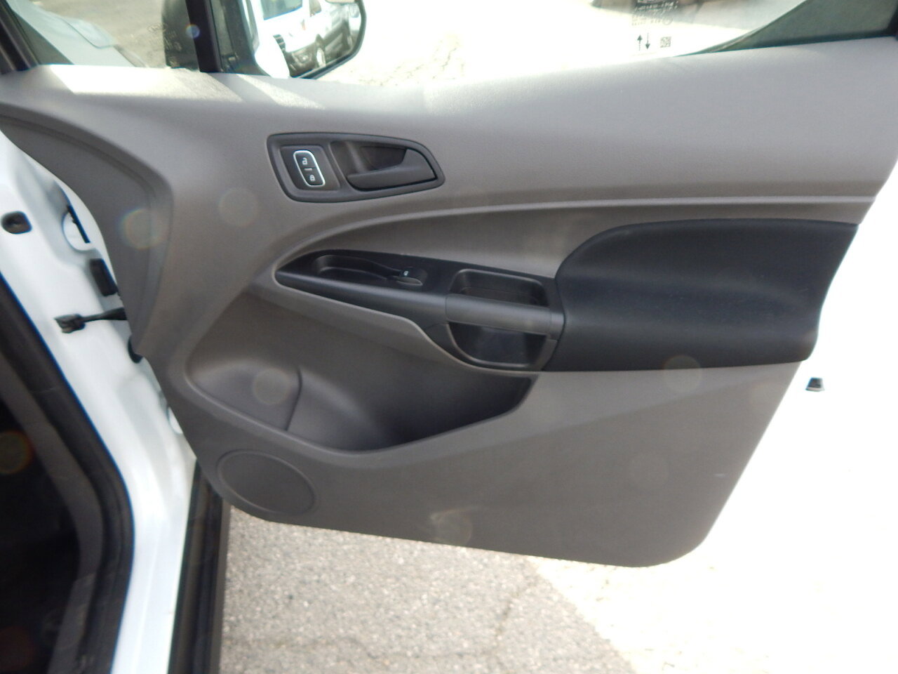 Used 2022 Ford Transit Connect XL image 22