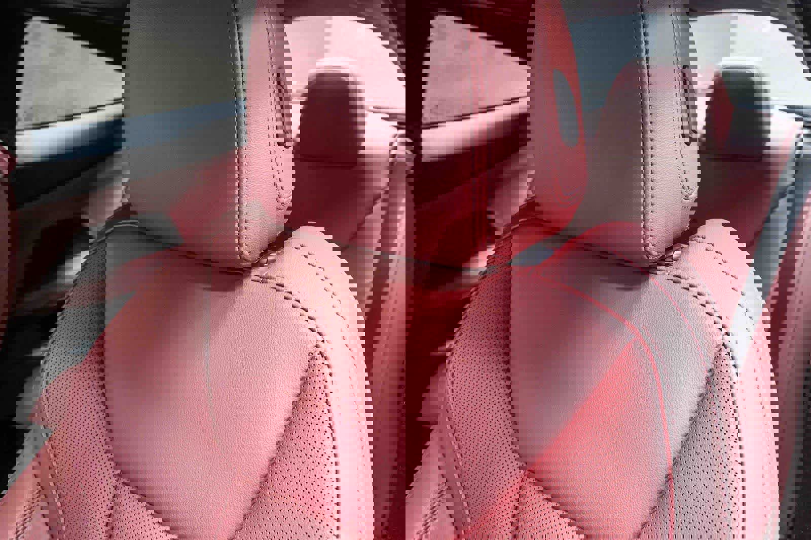 Used 2025 BMW 430i Coupe w/ Convenience Package image 20