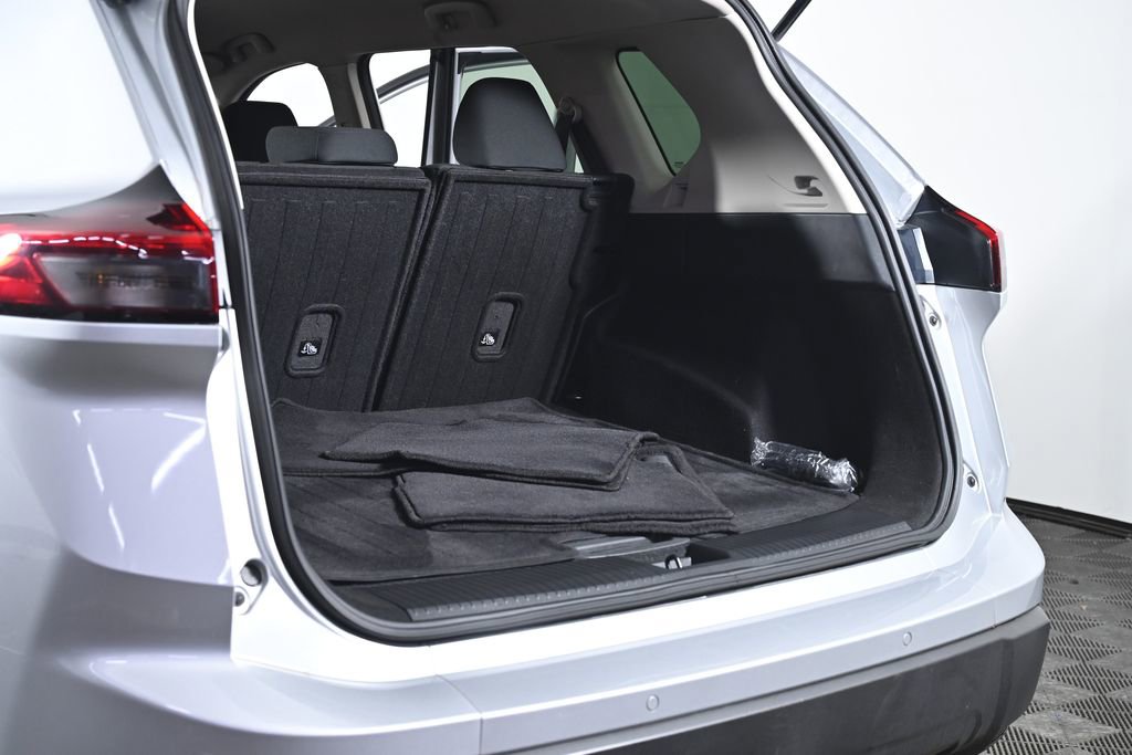 Certified 2024 Nissan Rogue S image 30