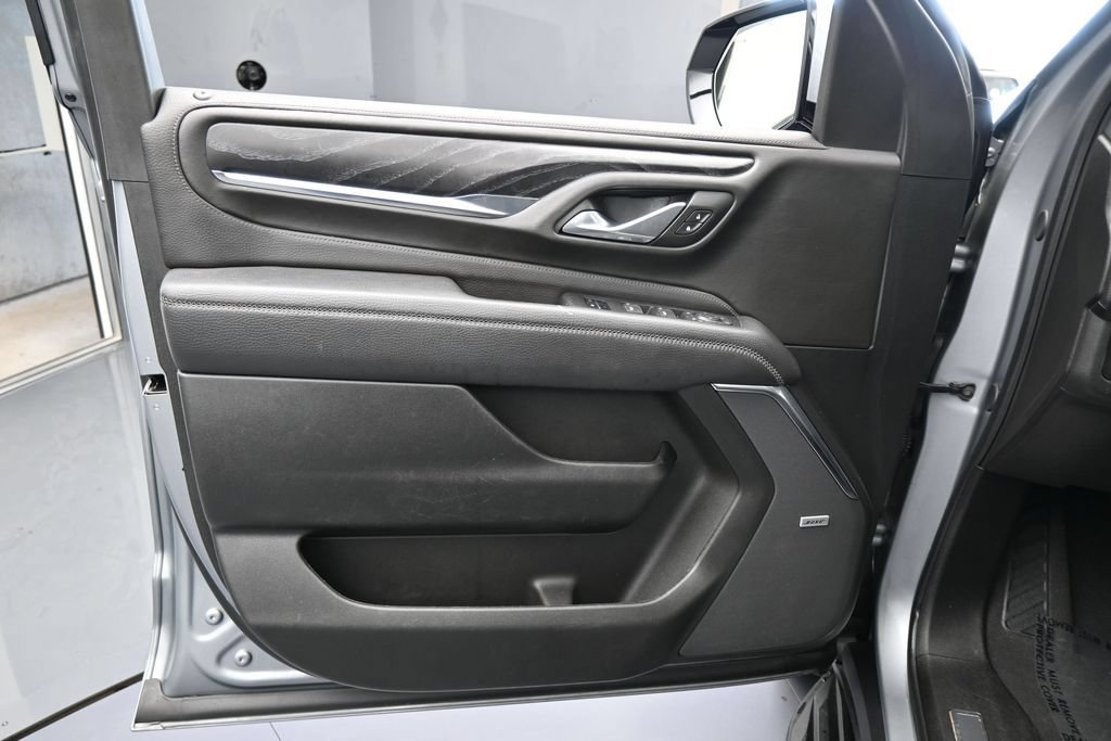 Used 2024 GMC Yukon XL Denali RWD image 14