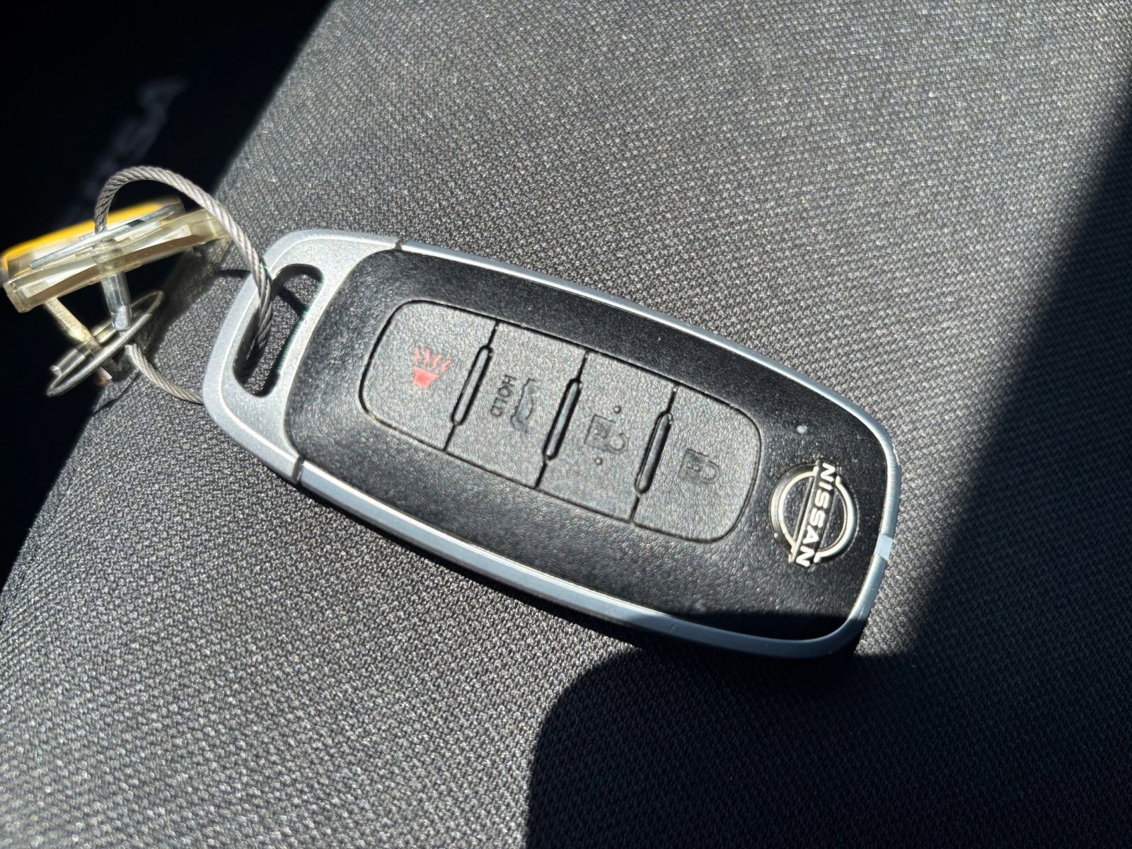 Used 2025 Nissan Versa SV FWD image 18
