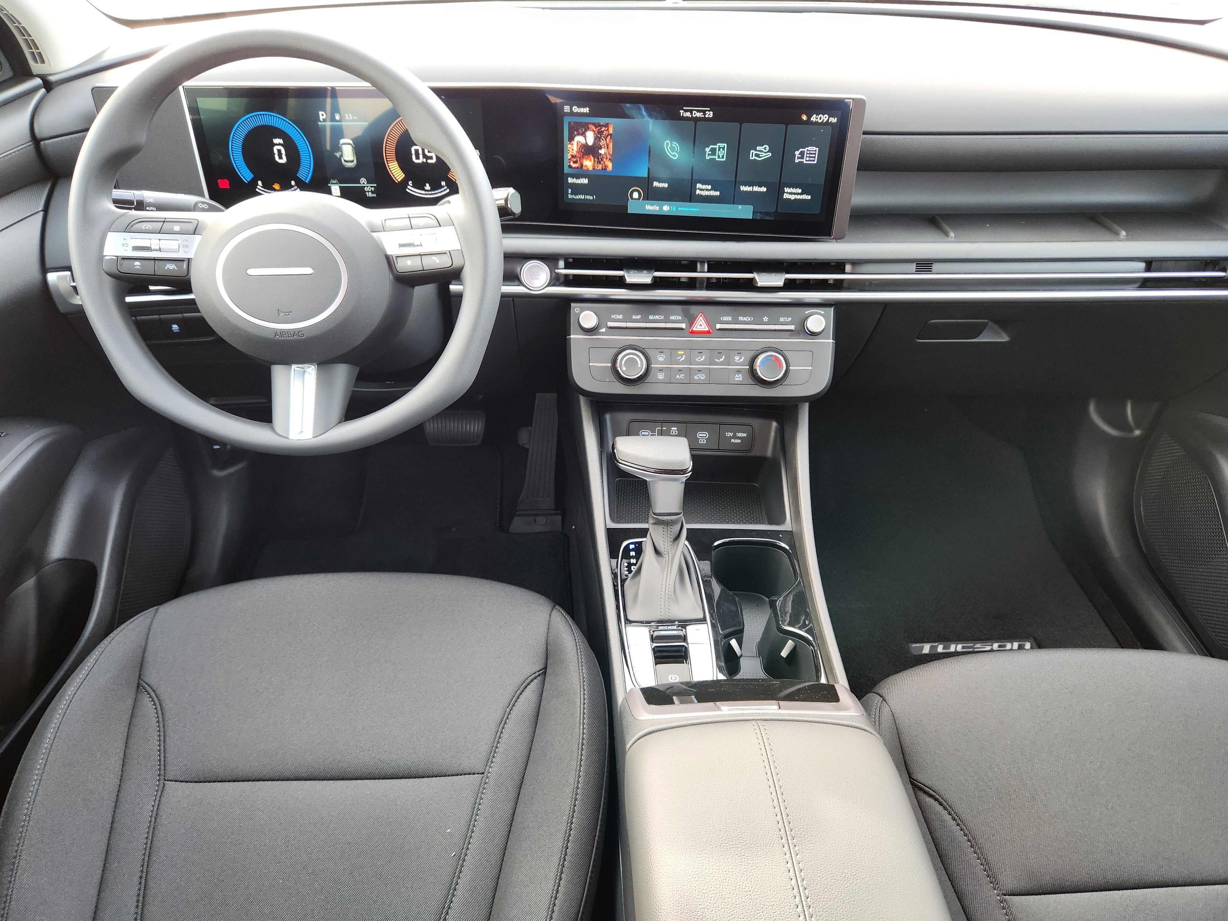 New 2026 Hyundai Tucson SE image 11