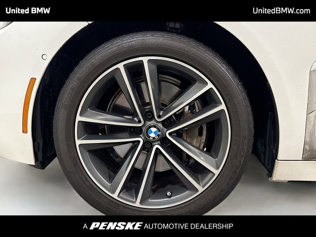 Used 2022 BMW 740i xDrive w/ Premium Package image 2