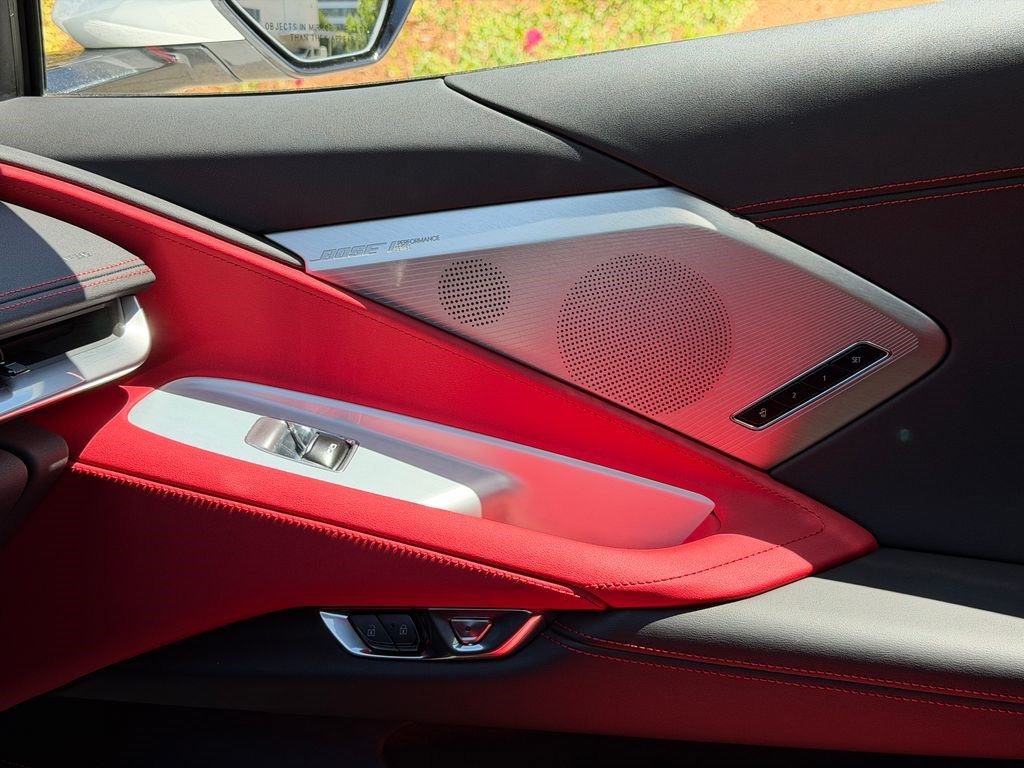 Used 2022 Chevrolet Corvette Stingray Preferred Cpe w/ Z51 Performance Package RWD image 30