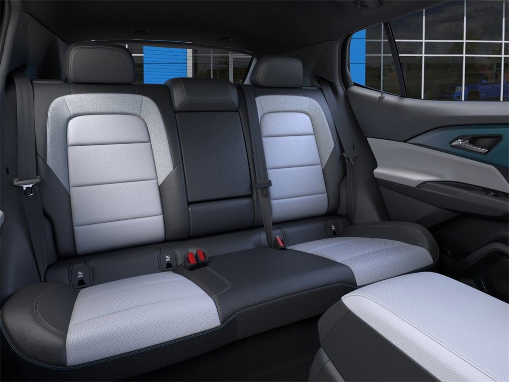 New 2026 Chevrolet Equinox EV LT image 17