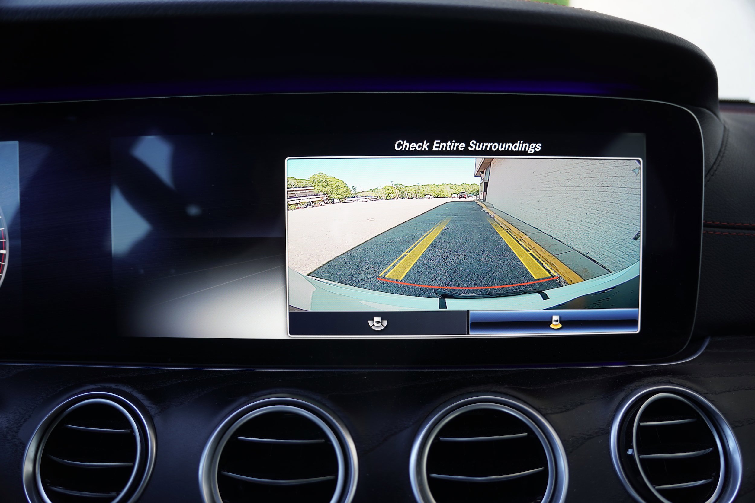 Used 2020 Mercedes-Benz E 53 AMG 4MATIC Sedan w/ Driver Assistance Package image 20