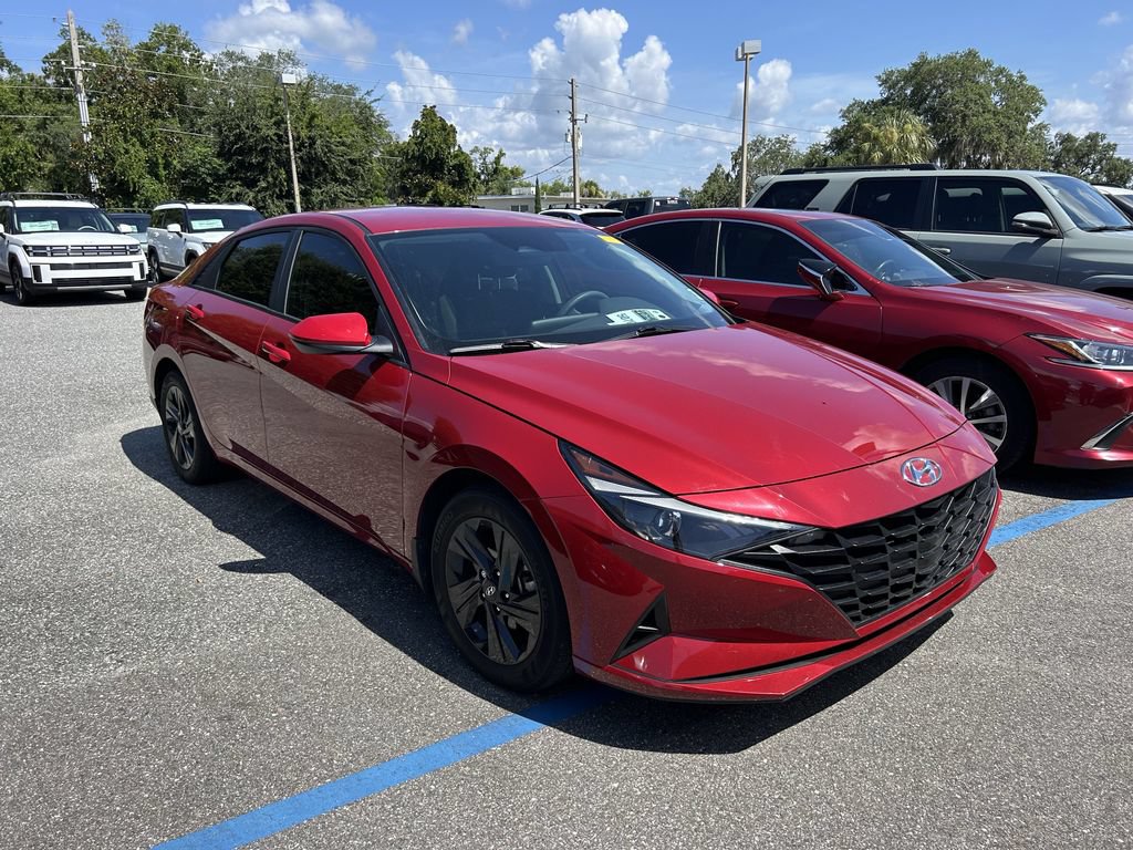Certified 2023 Hyundai Elantra SEL FWD image 2