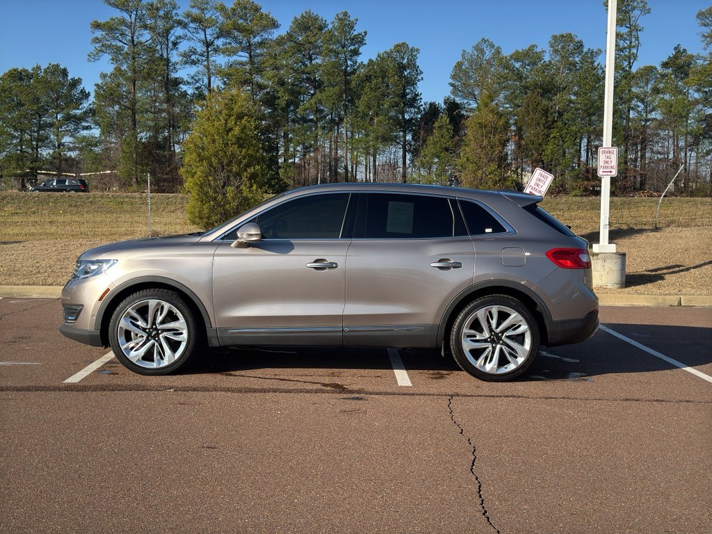 Used 2018 Lincoln MKX Reserve w/ Driver Assistance Package image 8