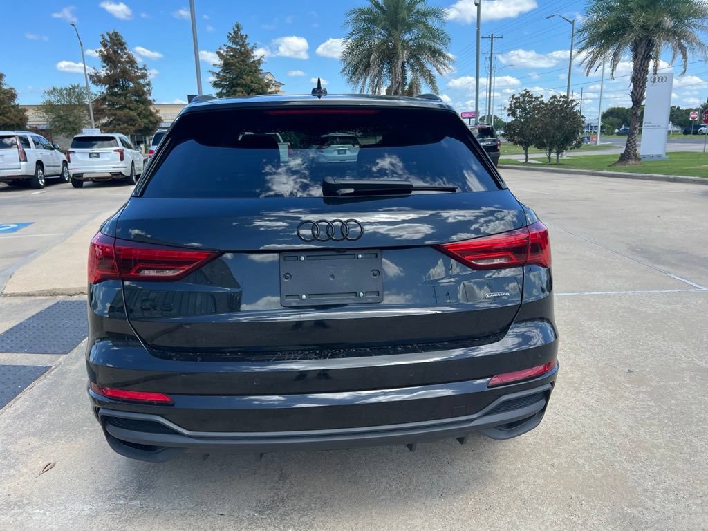 Used 2023 Audi Q3 2.0T Premium Plus w/ Premium Plus Package AWD/4WD image 4