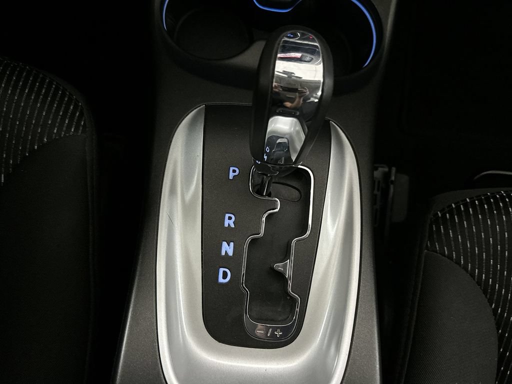 Used 2018 Dodge Journey SXT w/ Connectivity Group FWD image 38