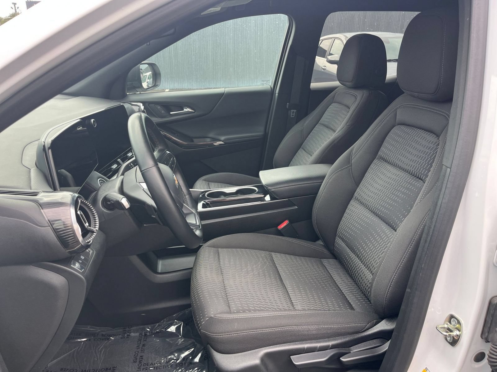 Used 2025 Chevrolet Equinox LT FWD image 36