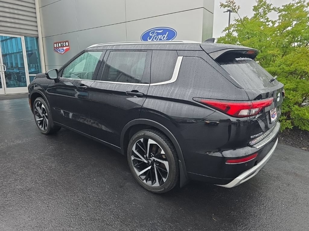 Used 2023 Mitsubishi Outlander SEL Black Edition AWD/4WD image 7