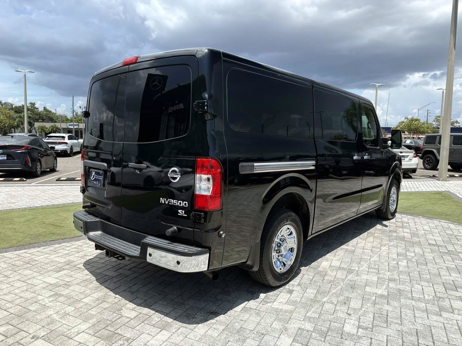 Used 2020 Nissan NV 3500 SL RWD image 5