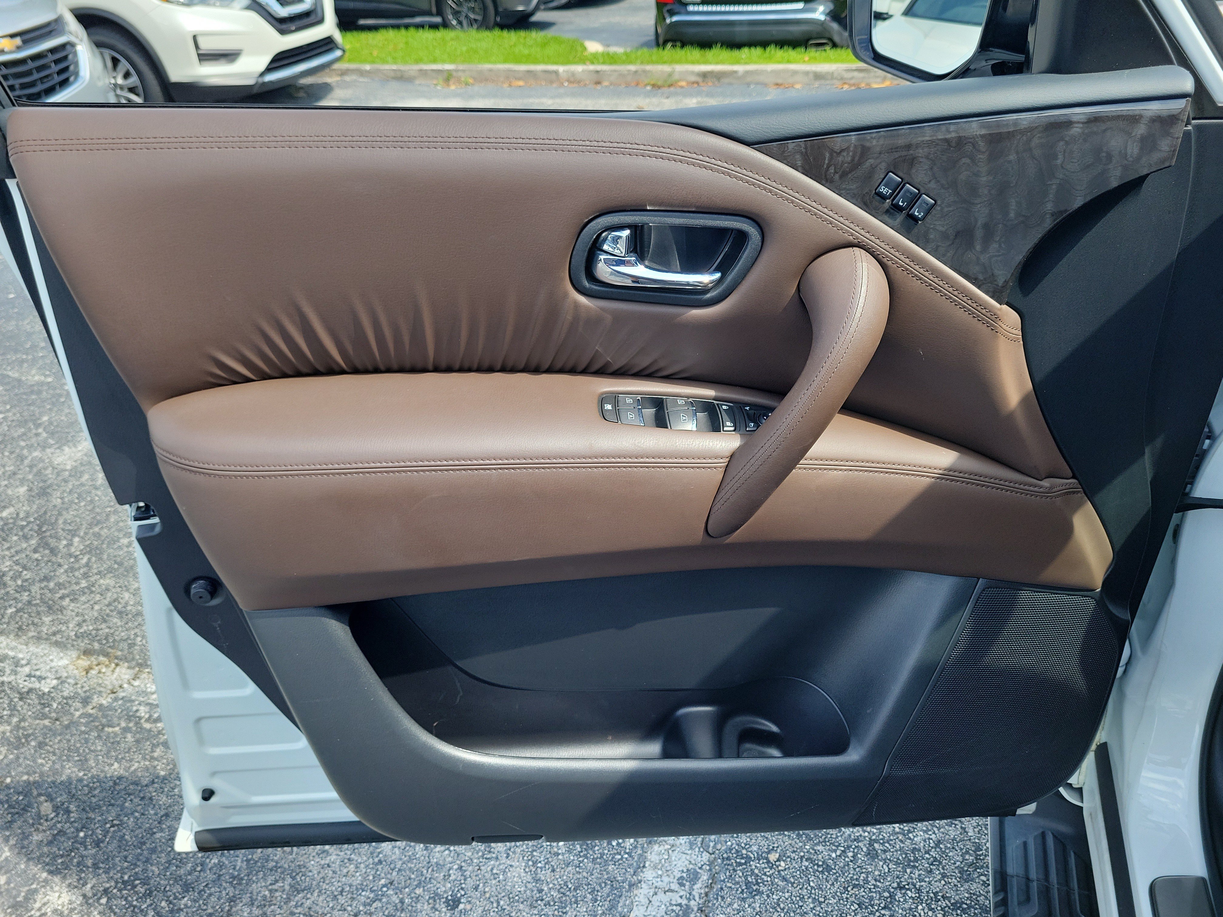Certified 2023 Nissan Armada Platinum w/ Captain's Chairs Package RWD image 10