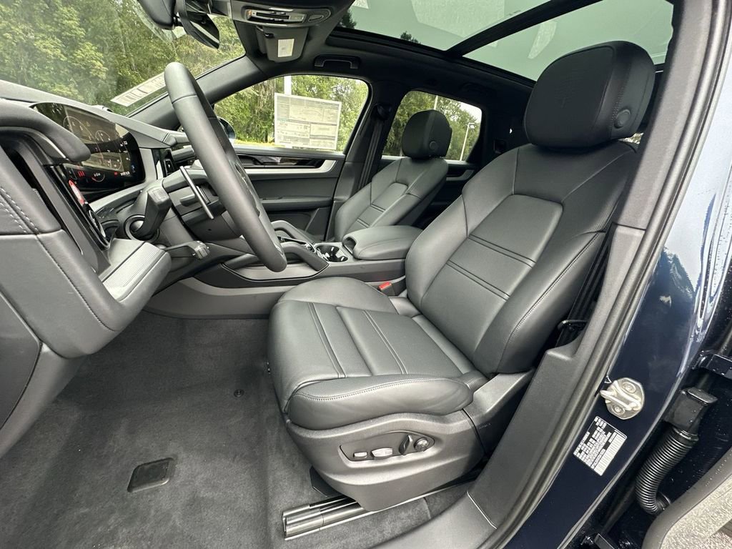 New 2026 Porsche Cayenne S image 13