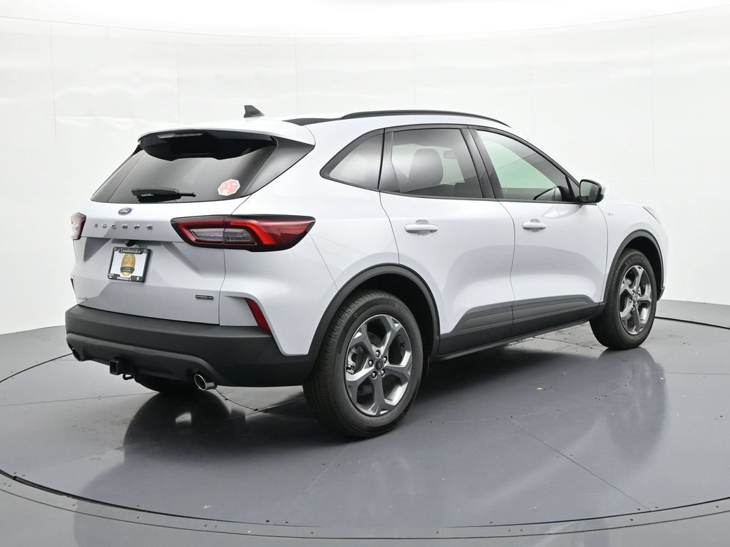 New 2026 Ford Escape ST-Line Select w/ Class II Trailer Tow Package AWD/4WD image 6