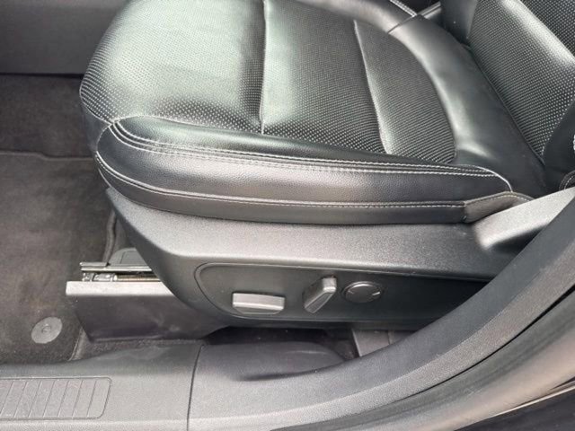 Used 2020 Ford Escape SEL image 16