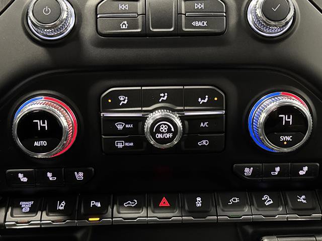 Used 2022 GMC Sierra 2500 AT4 w/ AT4 Premium Plus Package AWD/4WD image 21