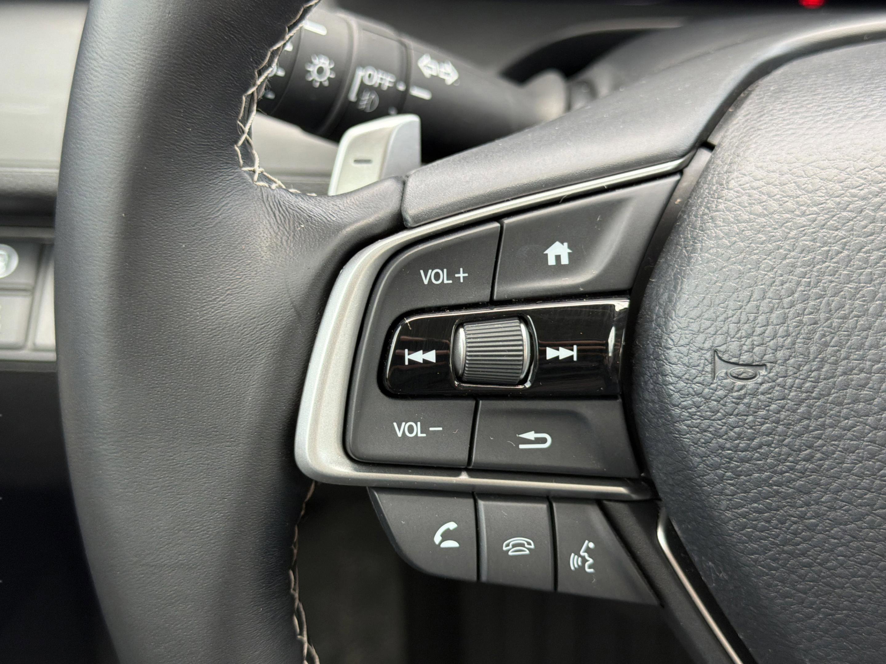 Used 2022 Honda Insight Touring image 22