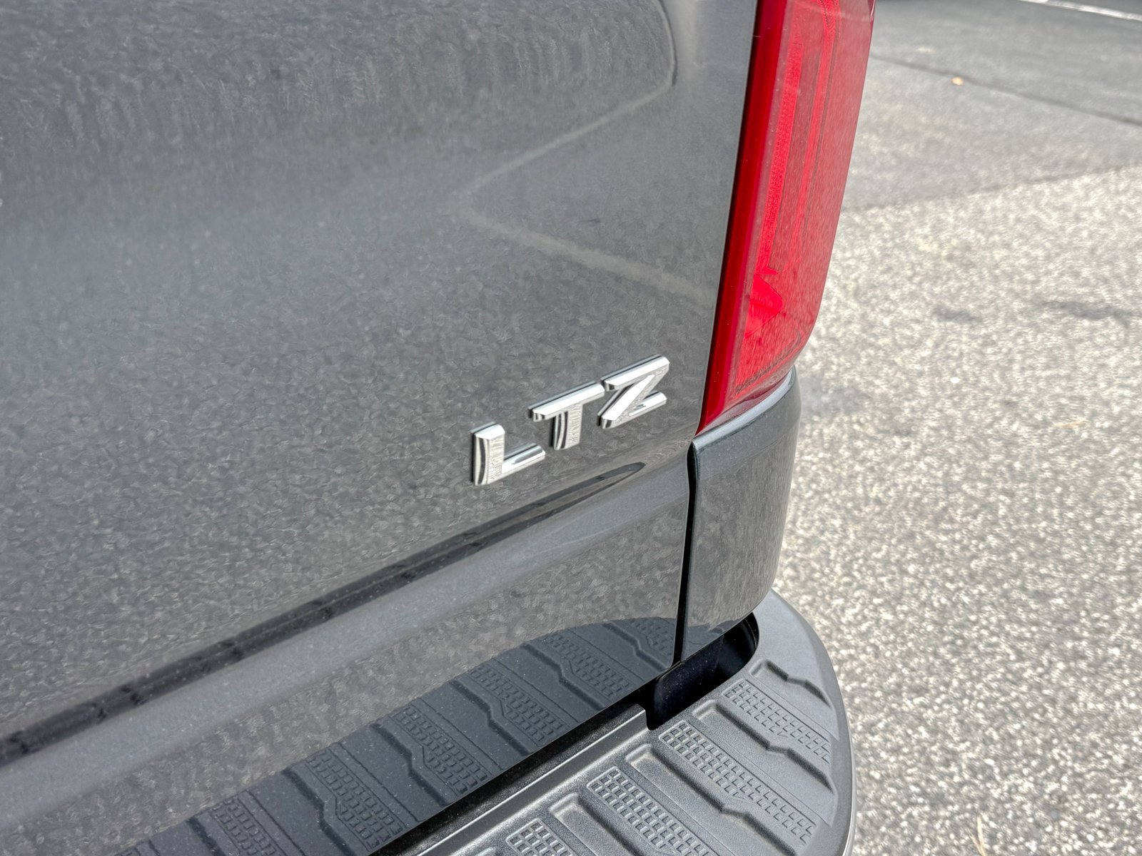 Certified 2021 Chevrolet Silverado 1500 LTZ image 9