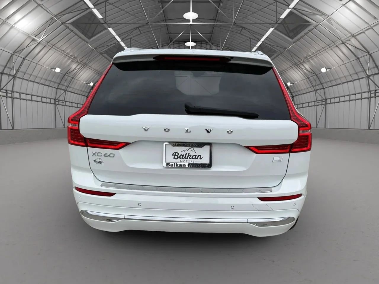 Used 2022 Volvo XC60 T8 Inscription w/ Advanced Package image 6