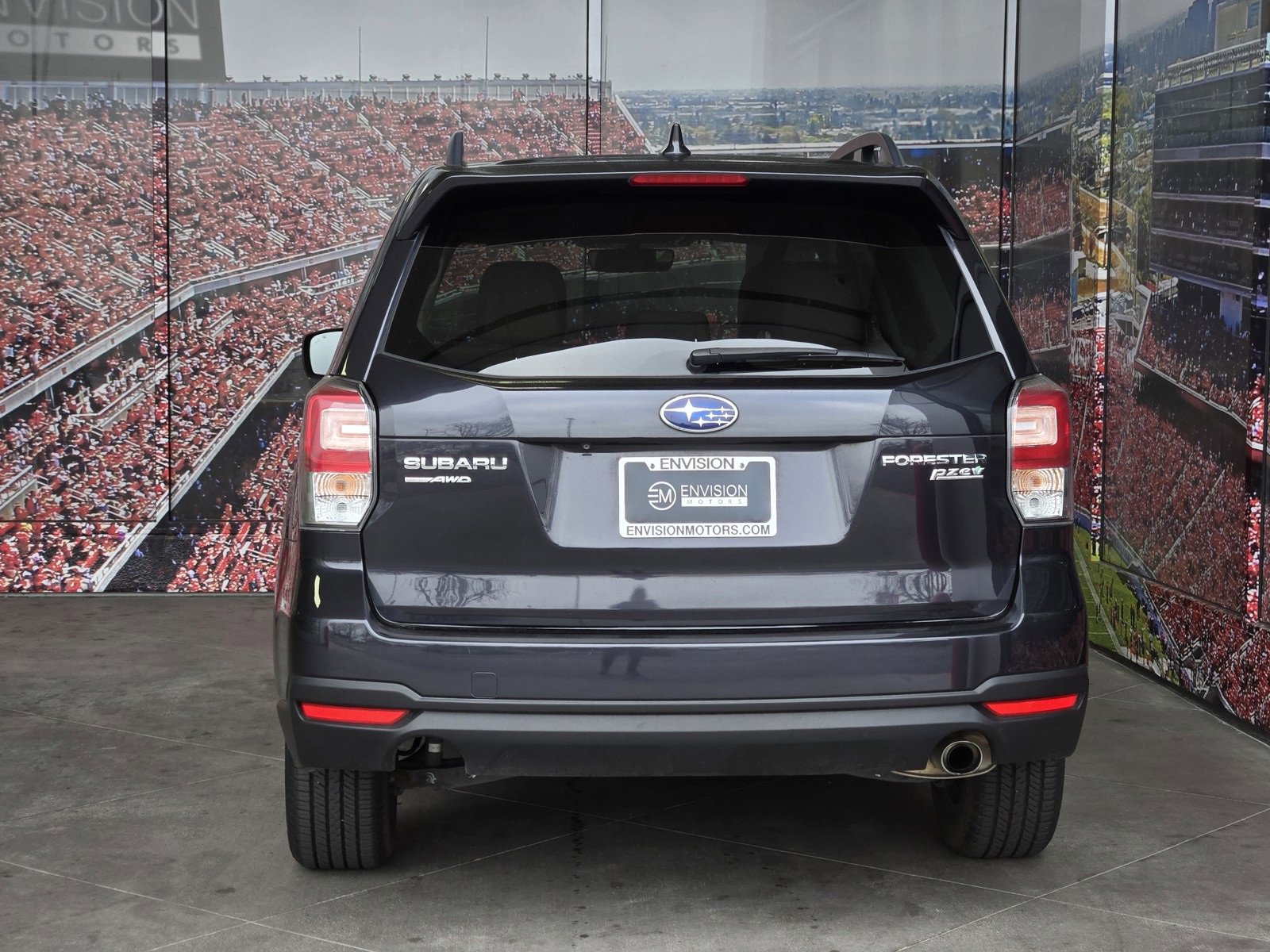 Used 2017 Subaru Forester 2.5i Limited image 7