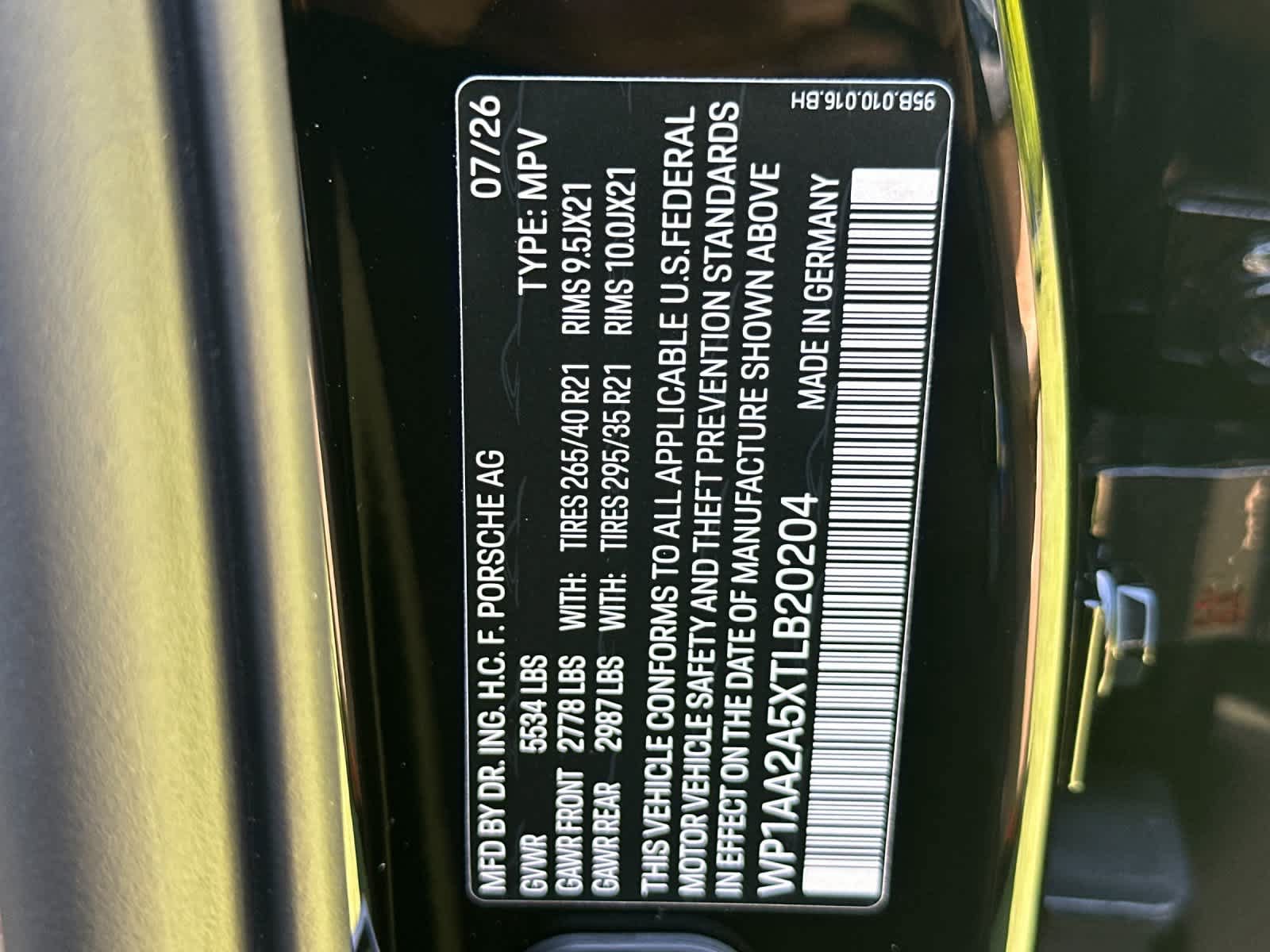 New 2026 Porsche Macan AWD/4WD image 33