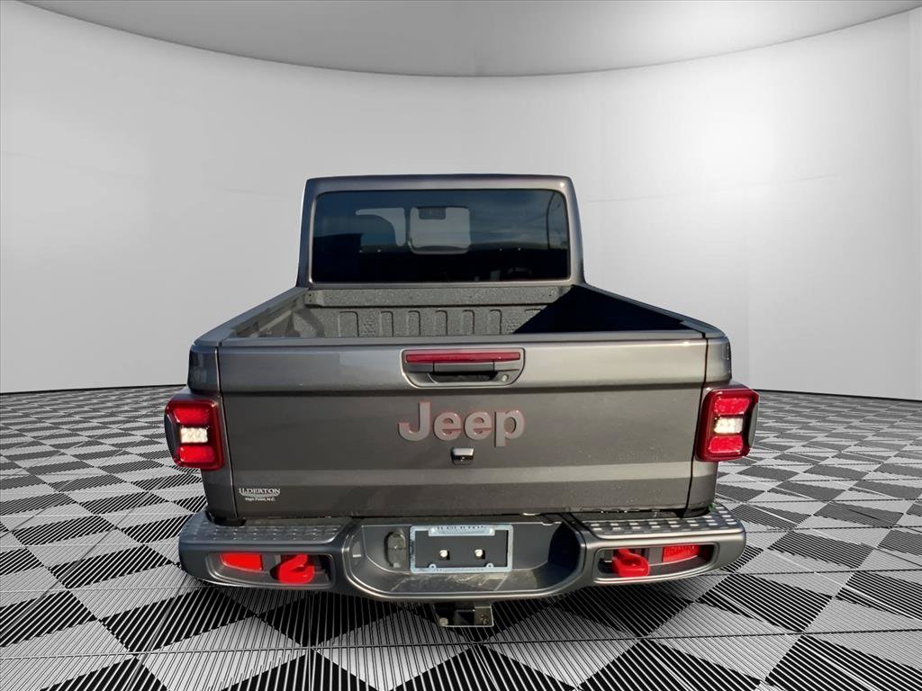 New 2026 Jeep Gladiator Rubicon w/ Steel Power Dome Hood Package AWD/4WD image 7