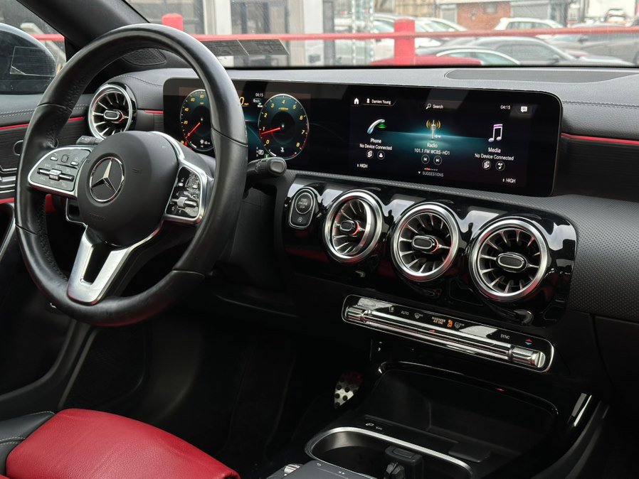 Used 2023 Mercedes-Benz CLA 250 4MATIC image 25