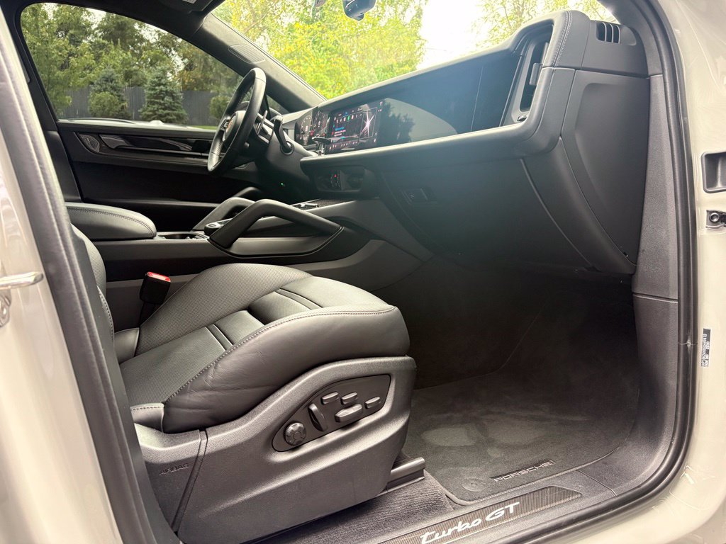 Certified 2025 Porsche Cayenne Turbo GT AWD/4WD image 21
