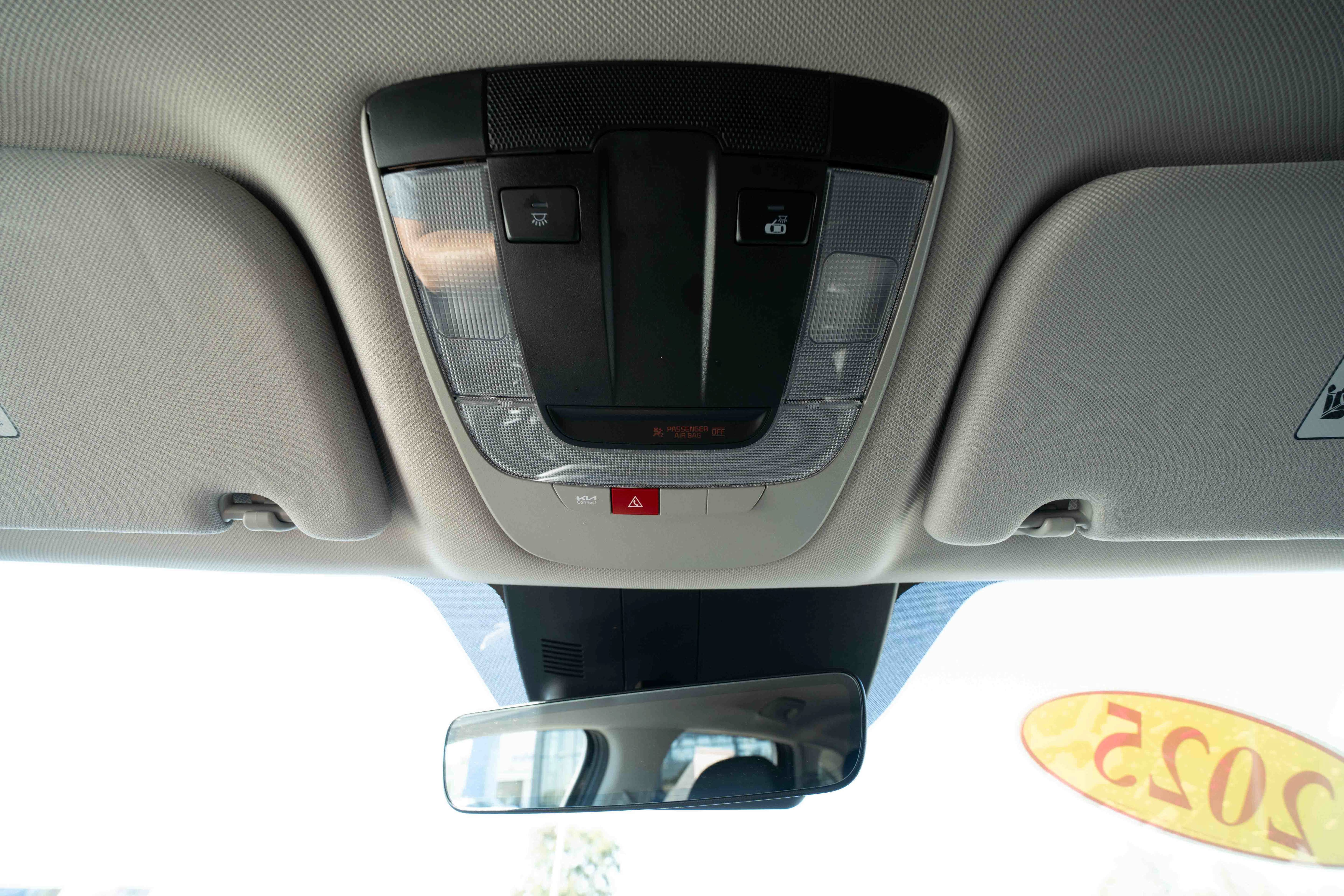 Used 2025 Kia Sorento EX FWD image 18