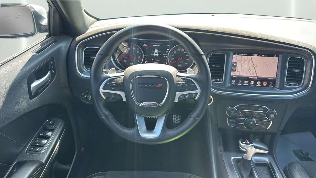 Used 2016 Dodge Charger R/T Scat Pack w/ Technology Group RWD image 25