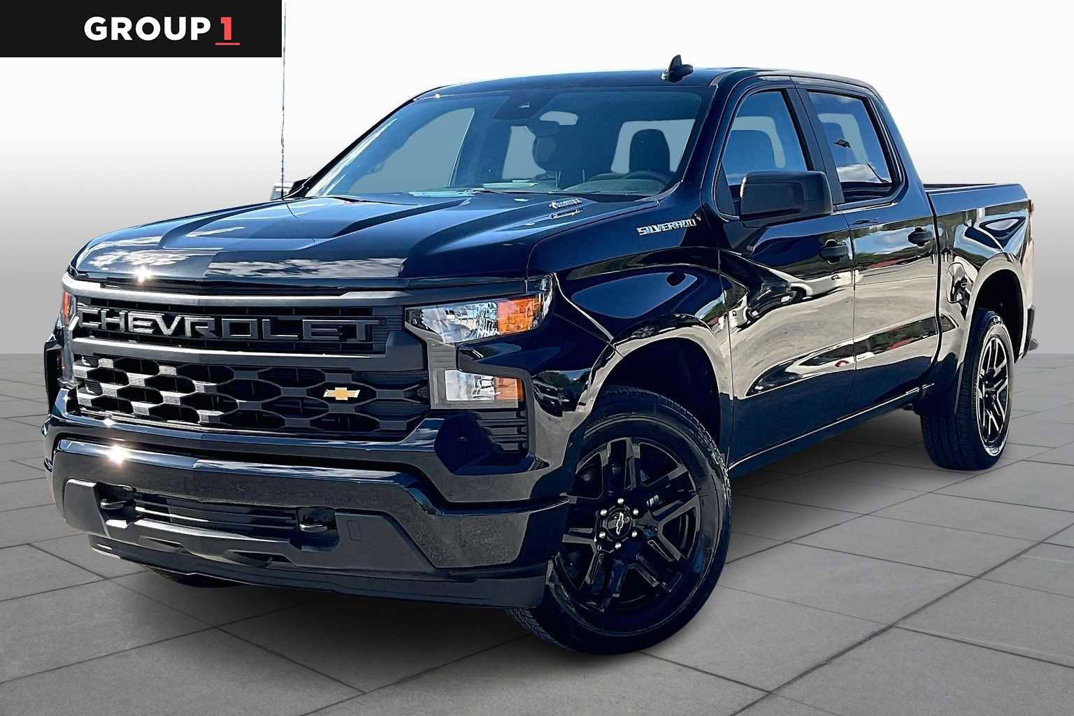Used 2026 Chevrolet Silverado 1500 Custom image 1