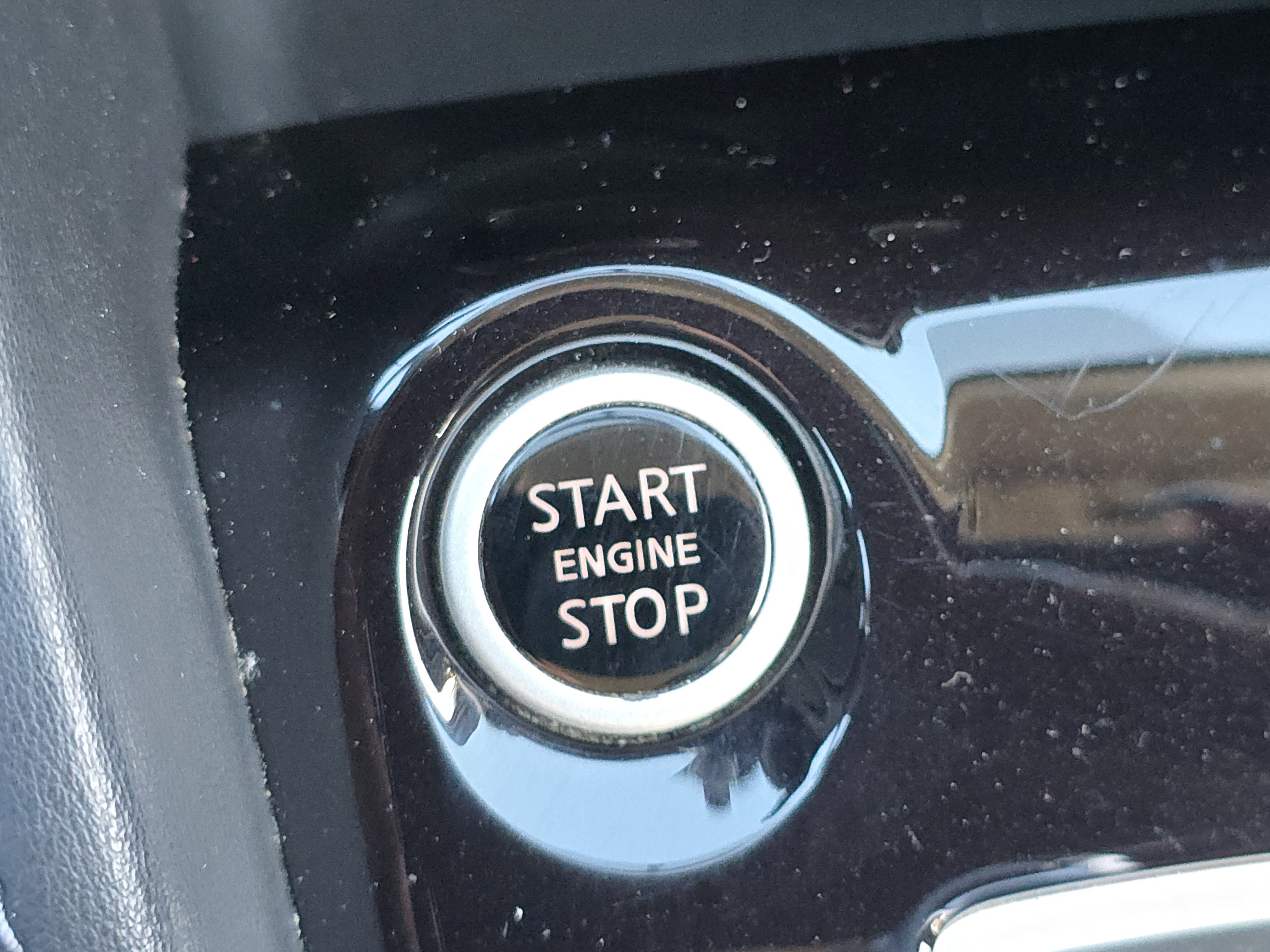 Used 2019 Nissan Kicks SV w/ Exterior Package image 24