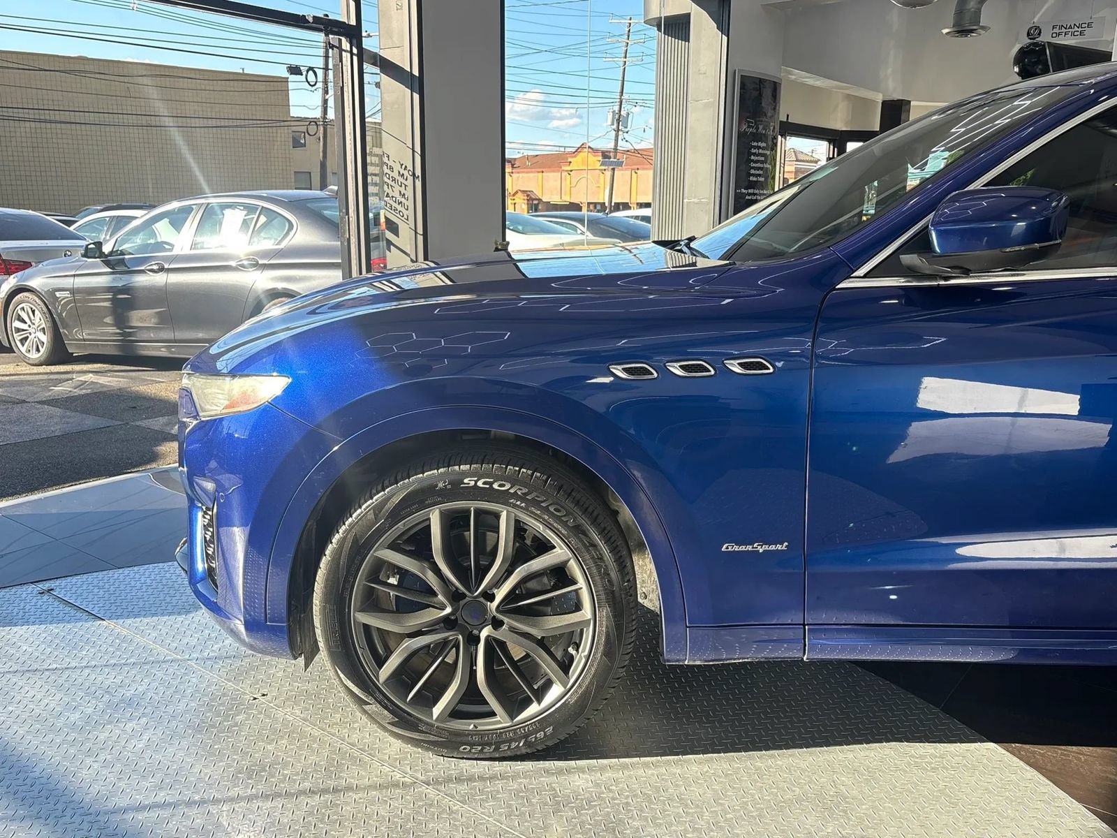 Used 2019 Maserati Levante GranSport AWD/4WD image 10