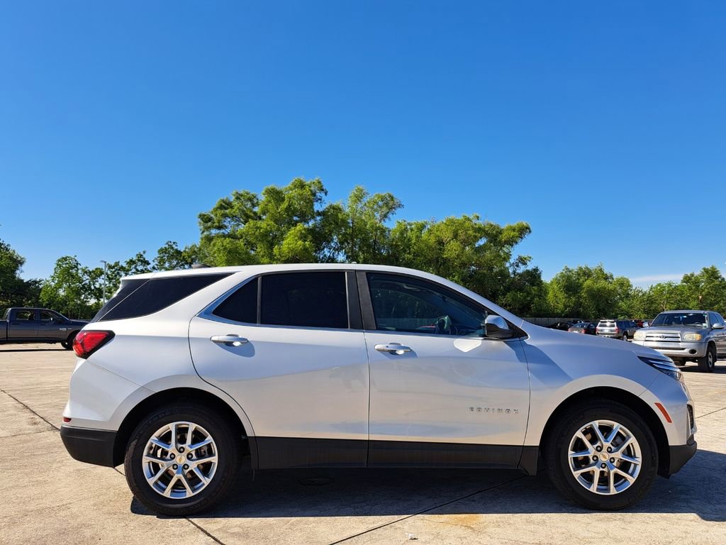 Used 2022 Chevrolet Equinox LT FWD image 4