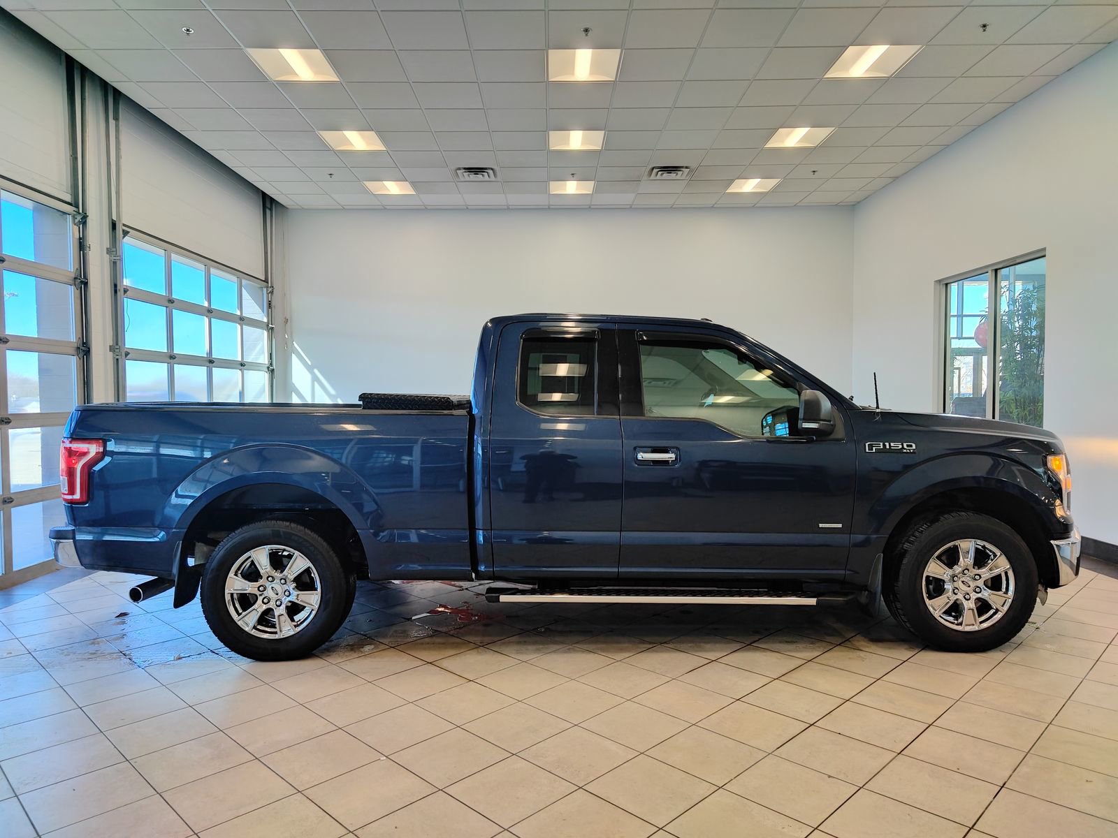 Used 2016 Ford F150 XLT w/ Equipment Group 302A Luxury image 2