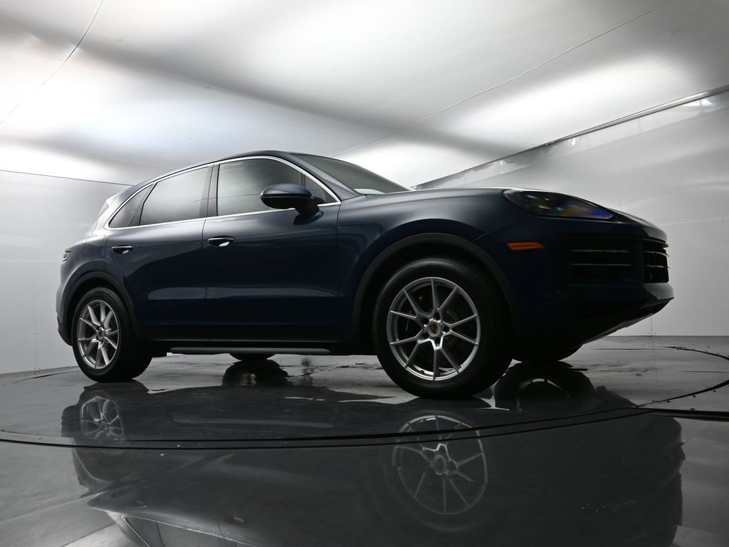 Used 2025 Porsche Cayenne S image 55