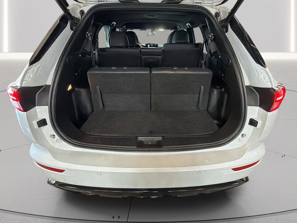 Used 2023 Mitsubishi Outlander SE Black Edition image 22