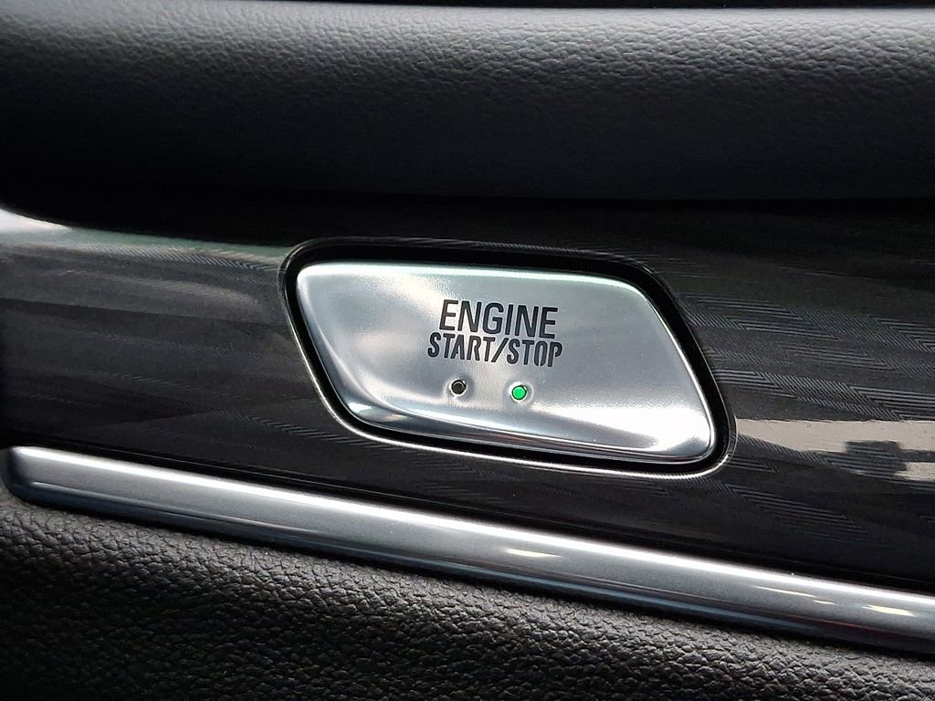 Used 2021 Buick Enclave Essence w/ Sound and Sites Package image 24